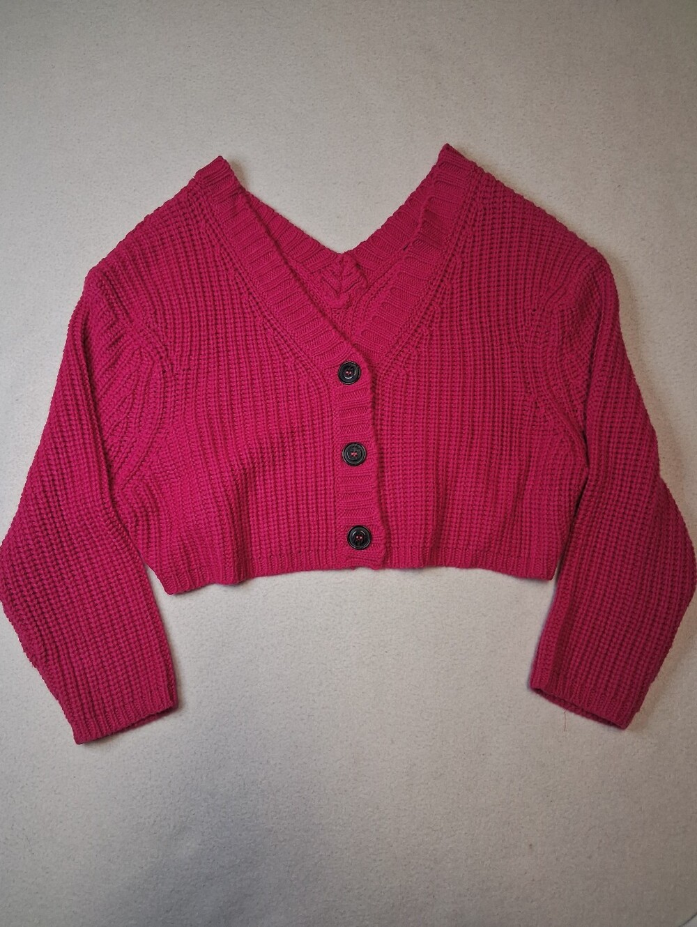 UK2LA Fuchsia Pink Cropped Knit Cardigan